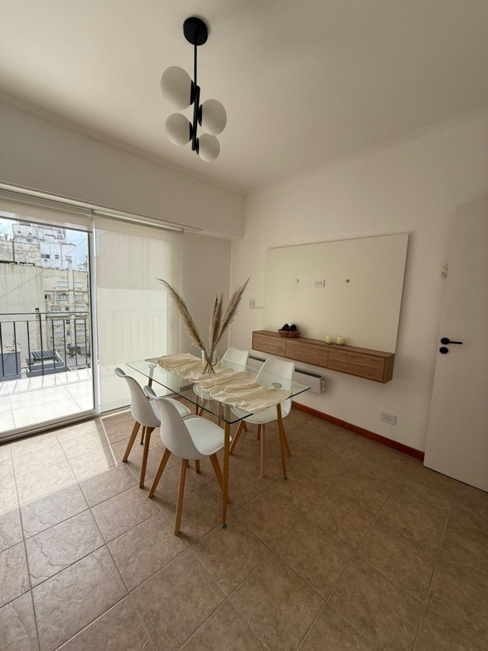 3 Amb. con balcon terraza- Amoblado y Reciclado- MDP