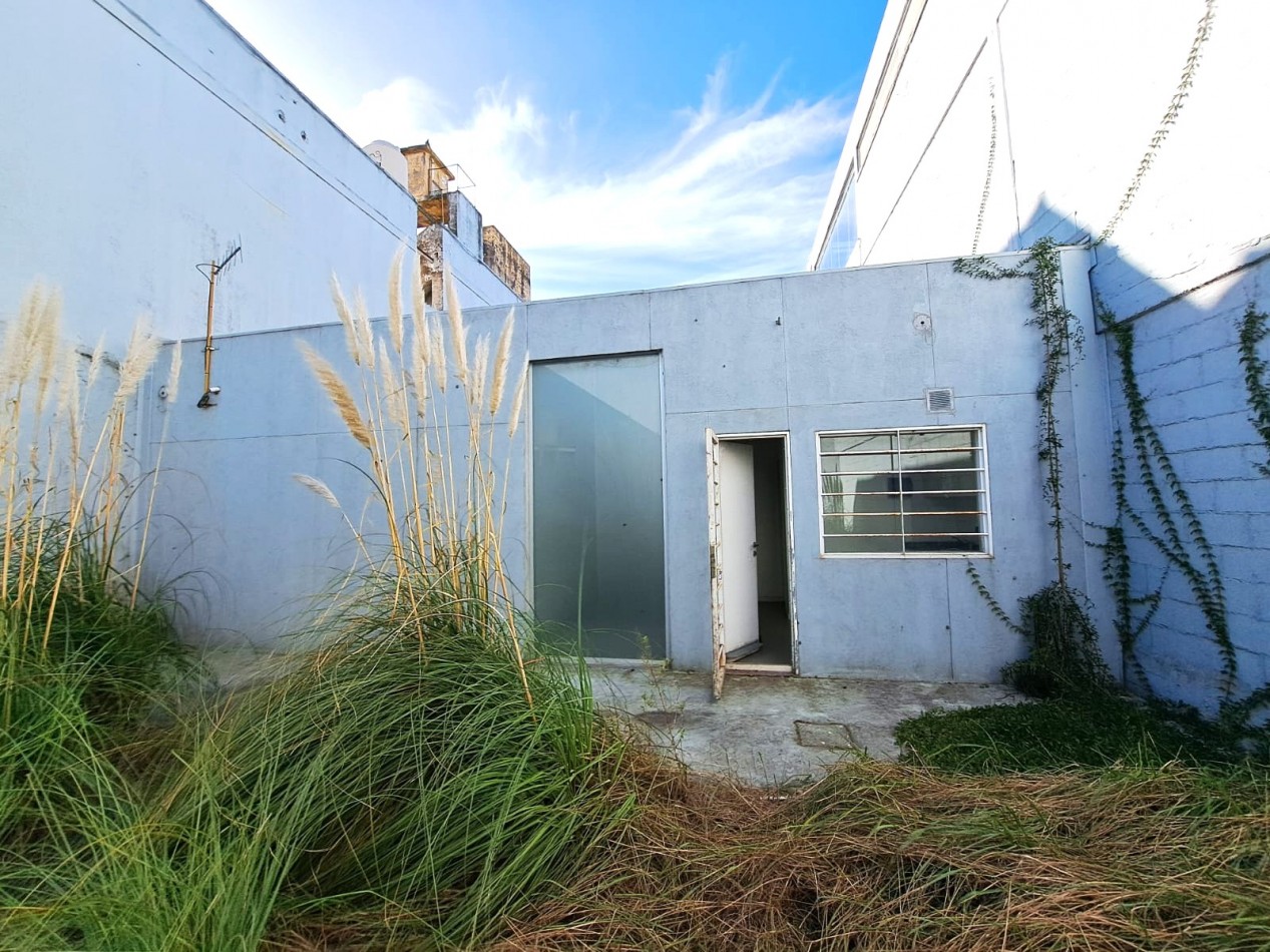 Venta Local comercial (Ex Banco) Av.Luro 6000 MDP