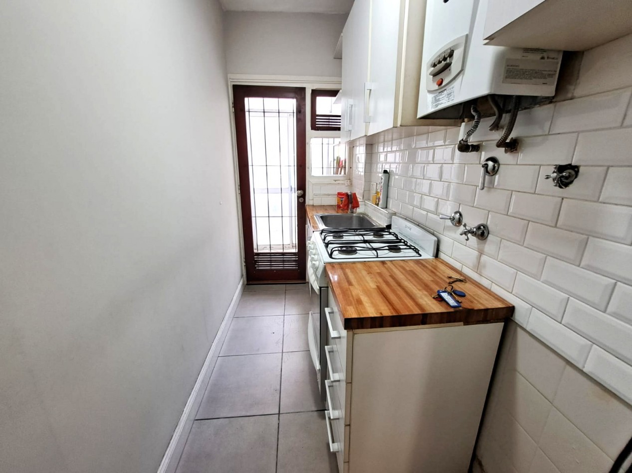3 Amb. frente con balcon - reciclado- centro-plaza Mitre