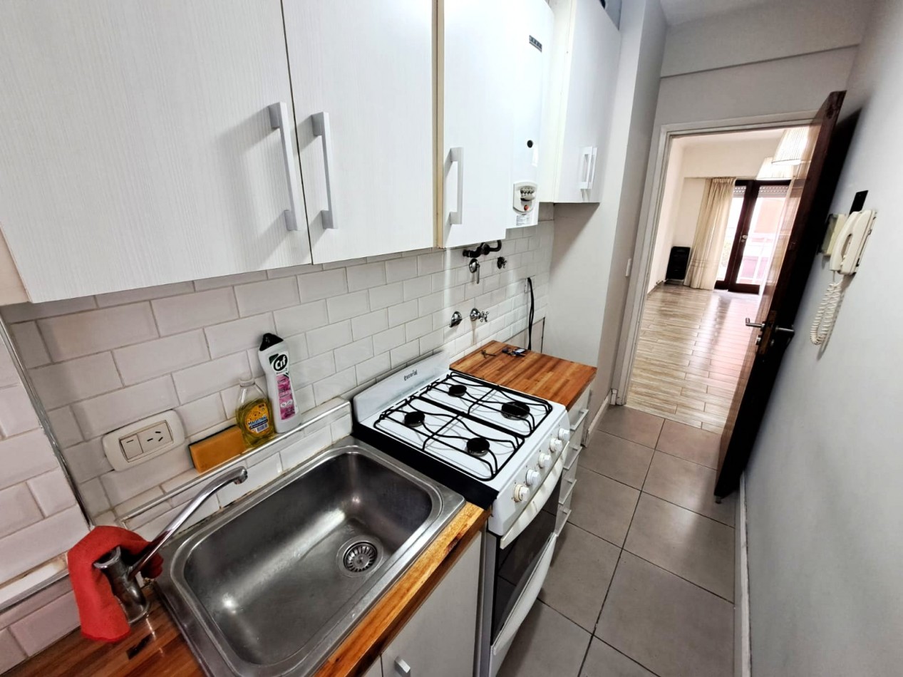 3 Amb. frente con balcon - reciclado- centro-plaza Mitre