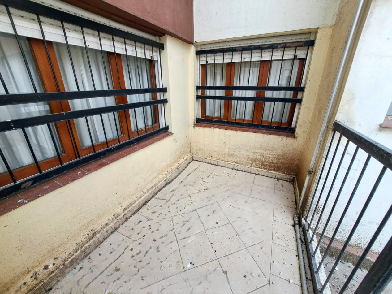 3 Amb. frente con balcon - reciclado- centro-plaza Mitre