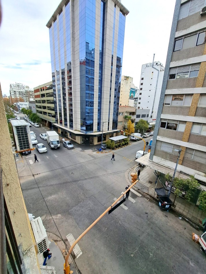 ALQ. 24- 1 Amb frente con Balcon- centro MDP