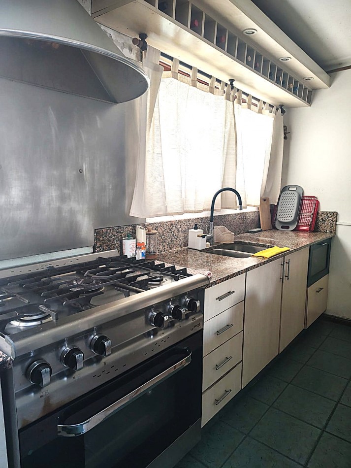 Casa 3 amb - dep -patio- Garage- Chauvin