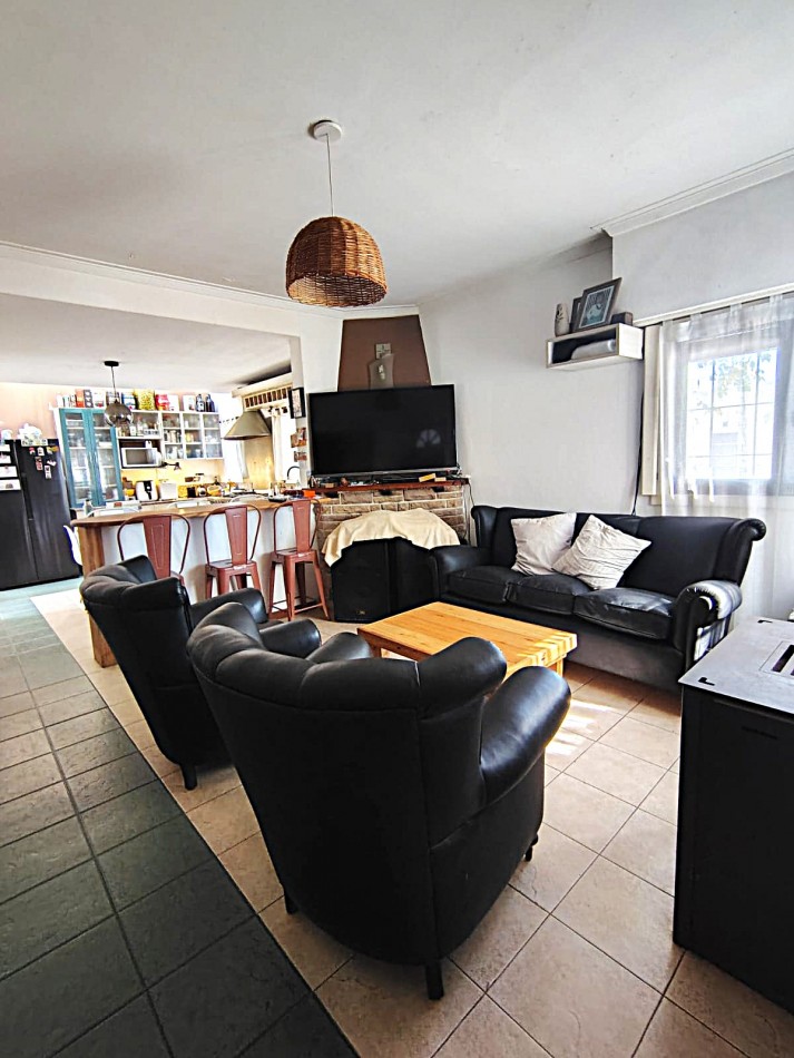 Casa 3 amb - dep -patio- Garage- Chauvin