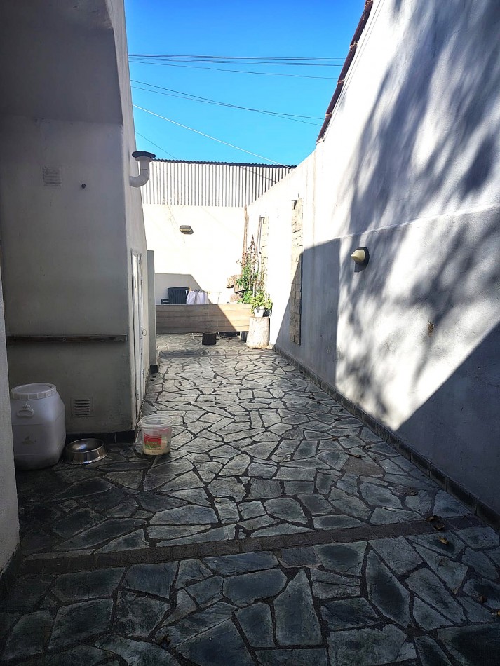 Casa 3 amb - dep -patio- Garage- Chauvin