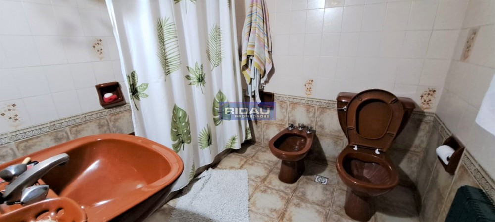 Galpon + Vivienda 3 amb- terraza y quincho- 