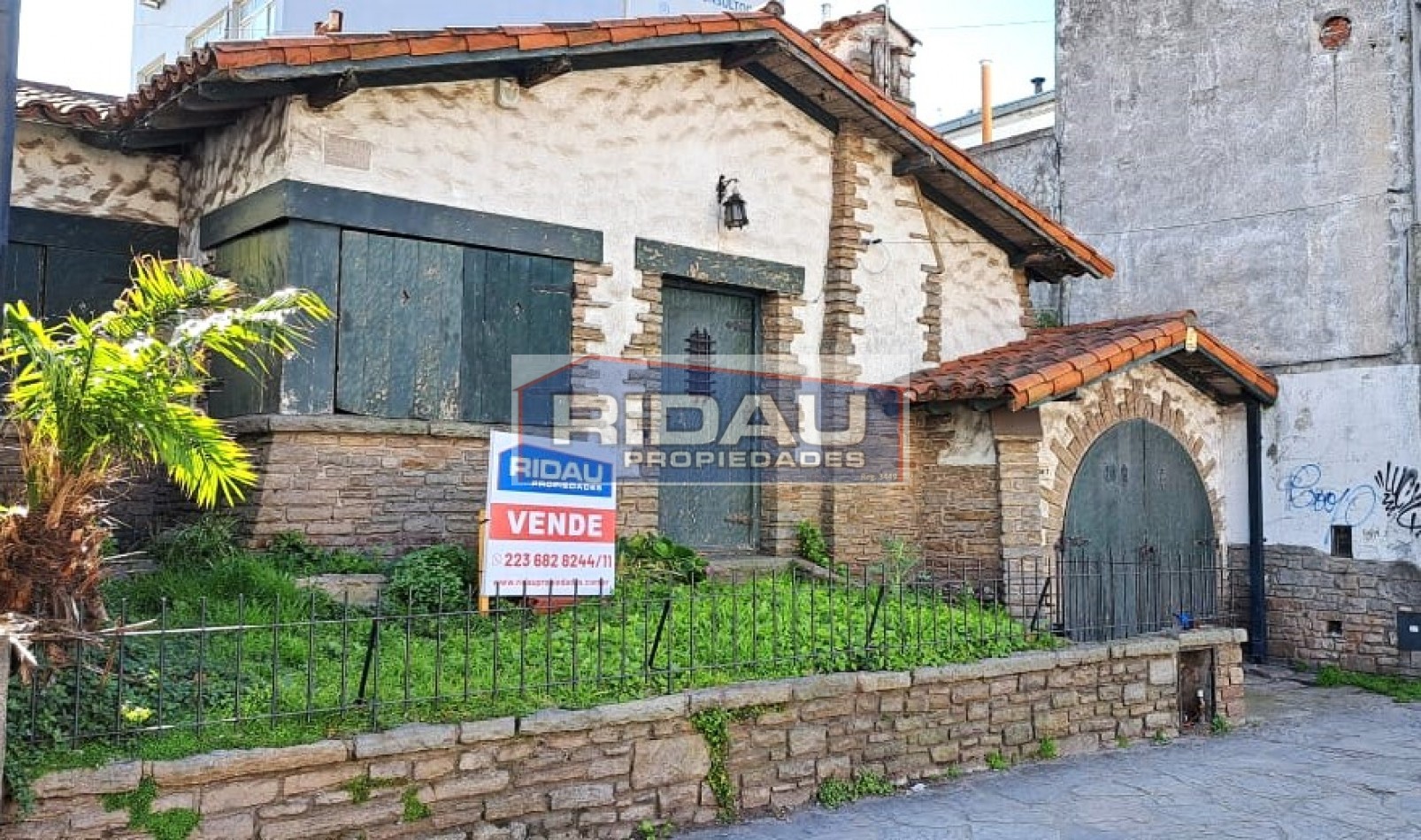 LOTE con casa a demoler sobre: 10,40 x 22,50- C1a