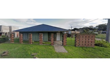 Alq. 12 meses- chalet 3 amb.- Acantilados 